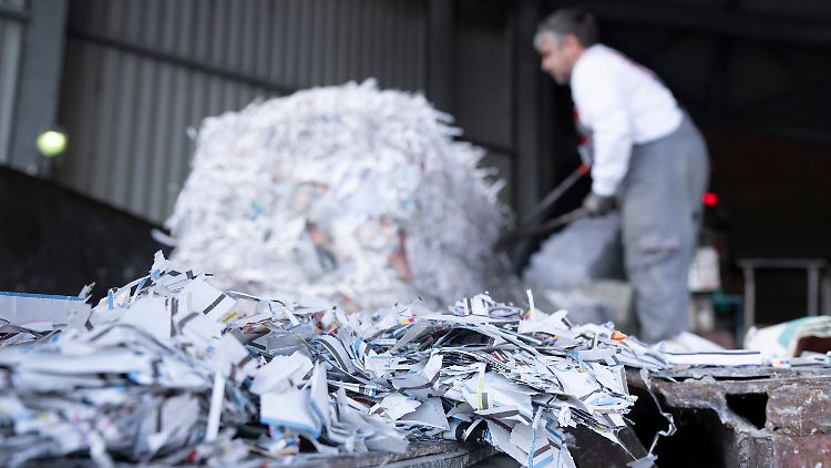 In der Papierfabrik Hainsberg wird seit 25 Jahren auch Wahlzettelpapier hergestellt, so auch für die bevorstehende Bundestagswahl.