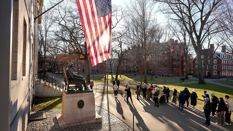 "Darauf angelegt, den Institutionen und der Forschung zu schaden": Kritik an Trump kommt auch von der Harvard-Universität. 