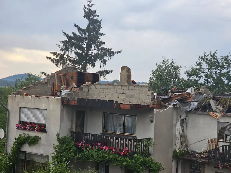 41348f88a089e1836ea140a938decc27