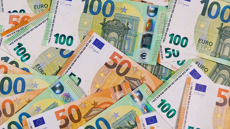 Die Steuerpläne von FDP und AfD würden laut Studie zu Mindereinnahmen von über 180 Milliarden Euro führen.