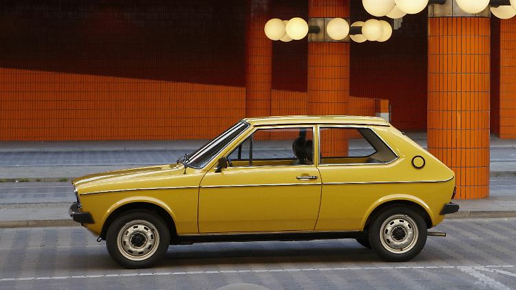 Zum Verwechseln ähnlich: Der Volkswagen Polo ist ein Zwilling des schon 1974 vorgestellten Audi 50.