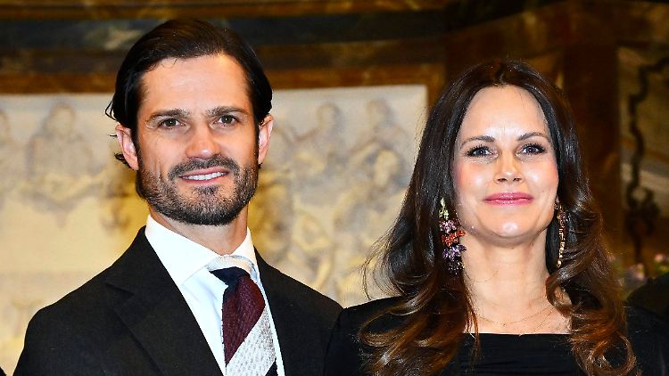 Prinz Carl Philip und Prinzessin Sofia von Schweden freuen sich über die Geburt ihrer ersten Tochter.