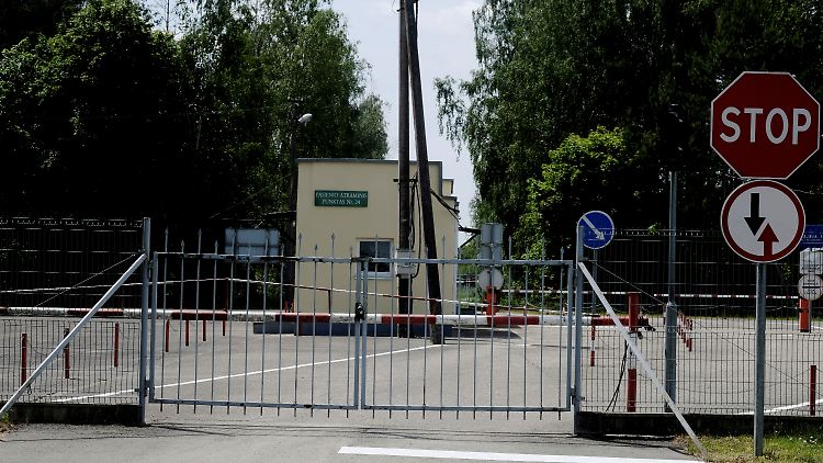 Blick auf einen geschlossenen Grenzübergang zwischen Belerus und Litauen, wohin die Aktivistin fliehen konnte.