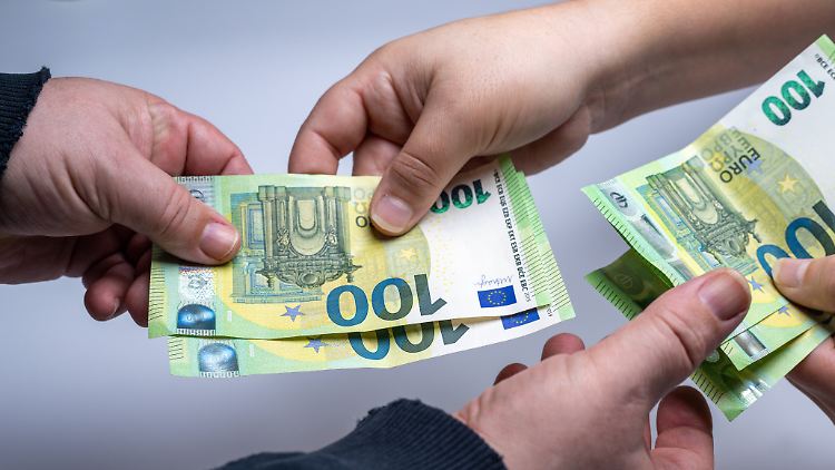 "Insbesondere da, wo dringende Aufgaben erledigt werden müssen, fehlt es oftmals auch an der Kontrolle", moniert Transparency.
