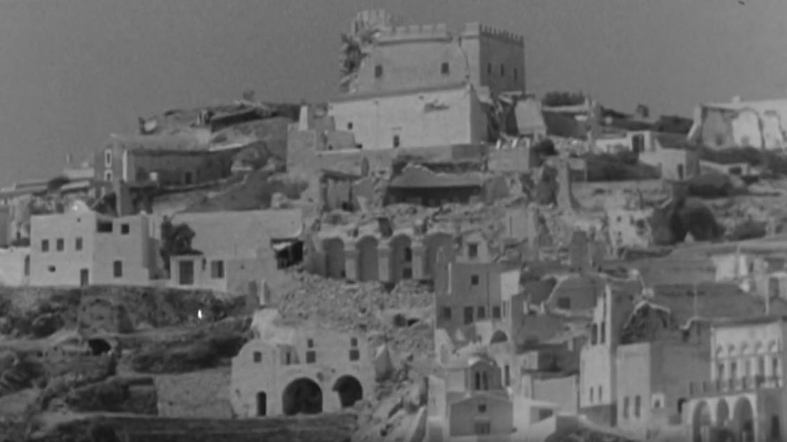 santorini.JPG