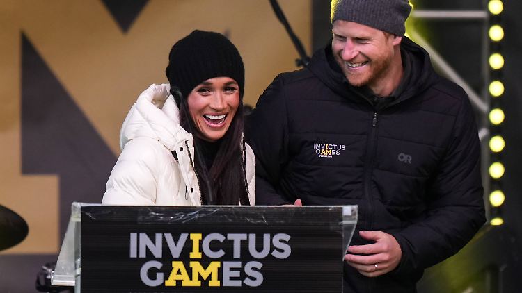 Hatten auf der Bühne sichtlich Spaß: Herzogin Meghan und Prinz Harry.