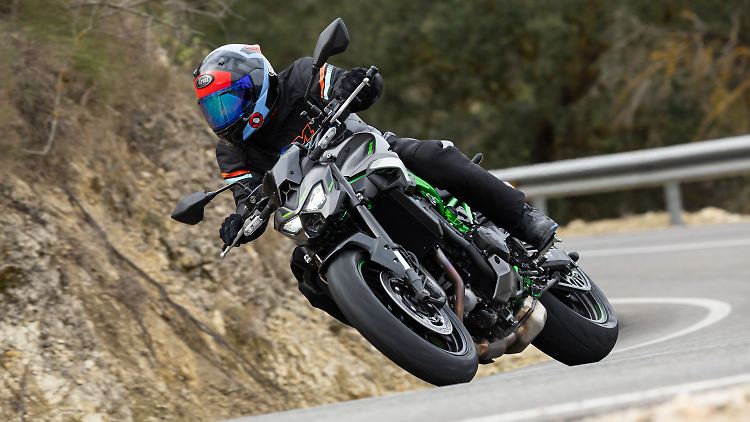 Die Neuauflage der Kawasaki Z900 kommt im Lauf des Februar in den Handel.