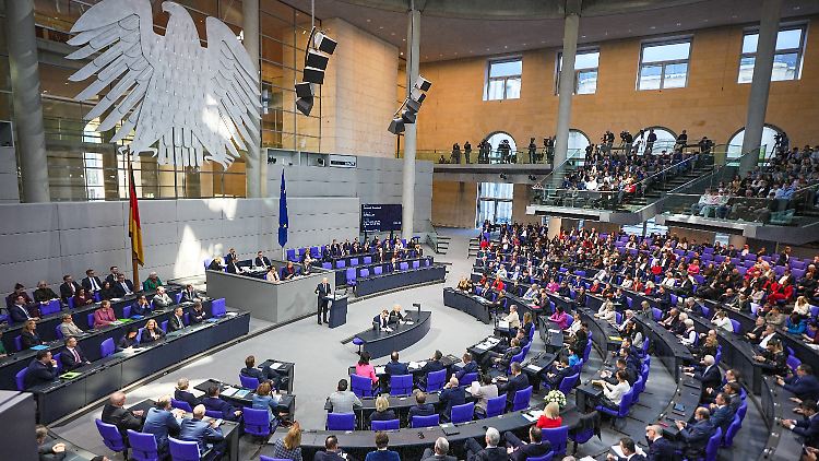 Der 20. Bundestag ist praktisch Geschichte und kommt in der Zusammensetzung im Normalfall nicht mehr zusammen. 