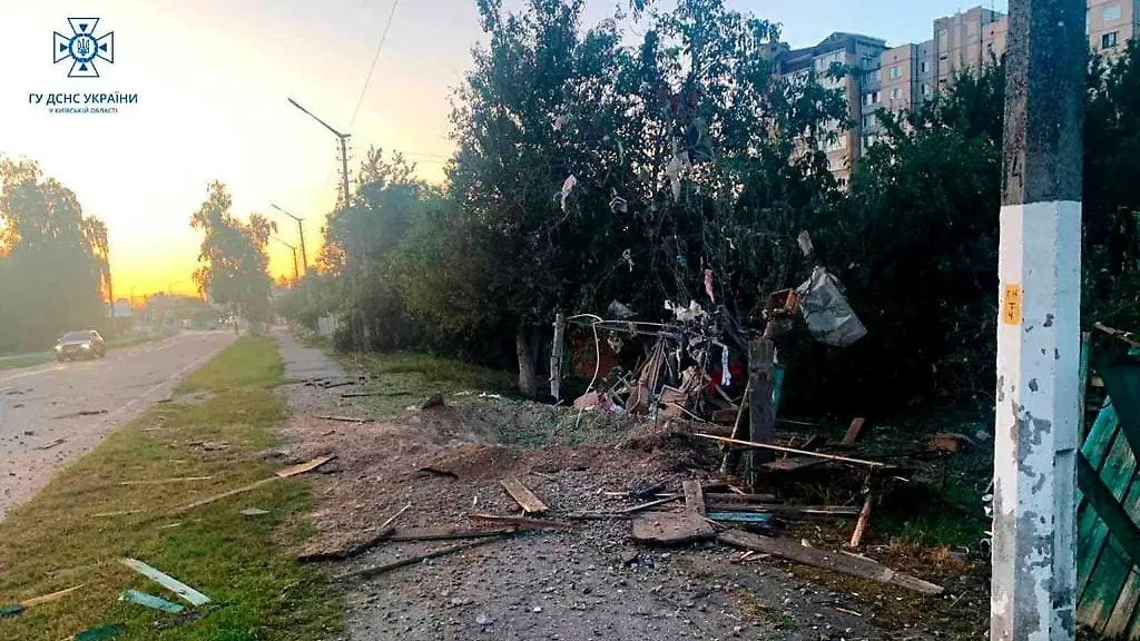 2023-07-11T063320Z-154123696-RC2U02AG8WDV-RTRMADP-3-UKRAINE-CRISIS-ATTACK-KYIV