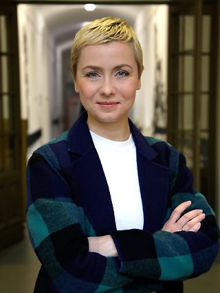 Sarah_Oswald_2.jpg
