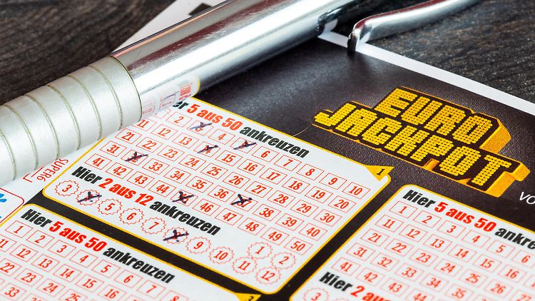 Der anonyme Spieler soll sich bei der Zentrale von Lotto Hessen melden. 