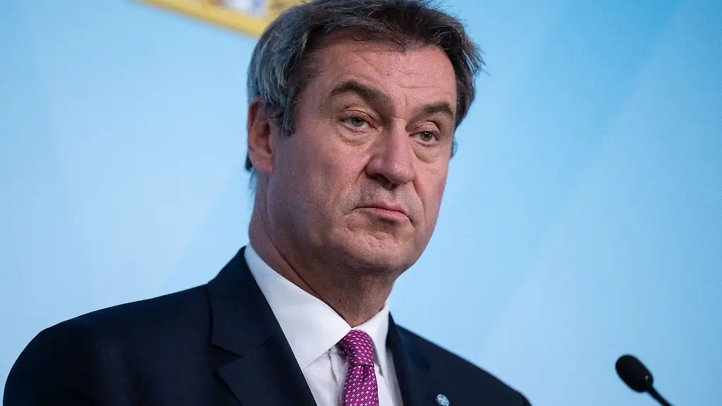 Markus-Soeder-nimmt-nach-einer-Kabinettssitzung-an-einer-Pressekonferenz-teil