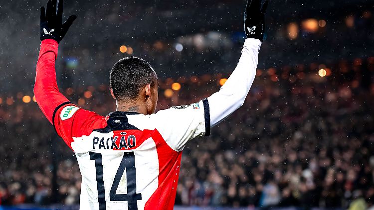 Igor Paixão traf ganz früh für Rotterdam.