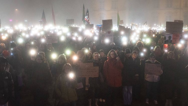 Auch die Demonstrationen gegen Rechtsextremismus sind zurzeit zahlreich.