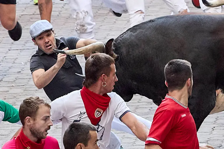 070d025a3c34734656ed2d8c6ca4741c