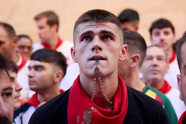 4cb40e6be5a6611f8805ba2bbc5c18c1