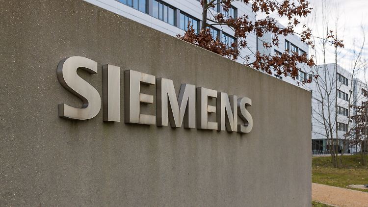 Nach Steuern blieben am Ende des Quartals bei Siemens fast vier Milliarden Euro hängen.