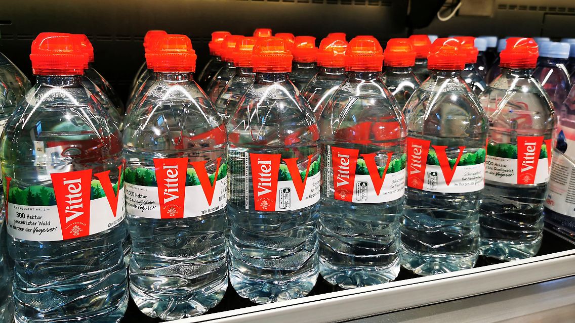 Es geht unter anderem um Vittel-Wasser.