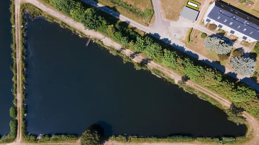 Die-Angelteiche-einer-Teichwirtschaft