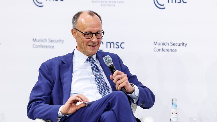 Er könnte nach der nächsten Bundestagswahl der neue Kanzler werden, aber noch ist es nicht so weit für Friedrich Merz. 