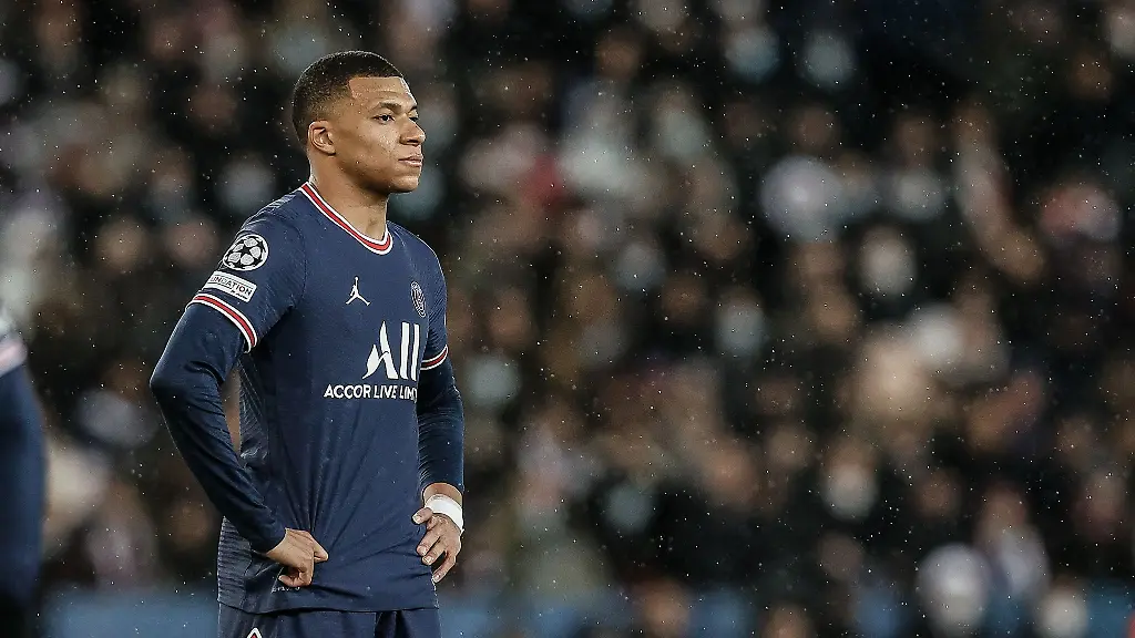 Kylian-Mbappe-soll-seinem-Club-mitgeteilt-haben-dass-er-die-Option-auf-eine-Vertragsverlaengerung-nicht-zieht