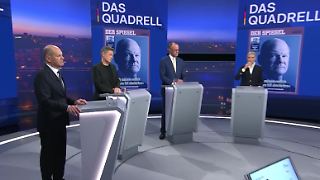Quadrell im Liveticker: +++ 20:22 Das erste Wort hat der Kanzler +++