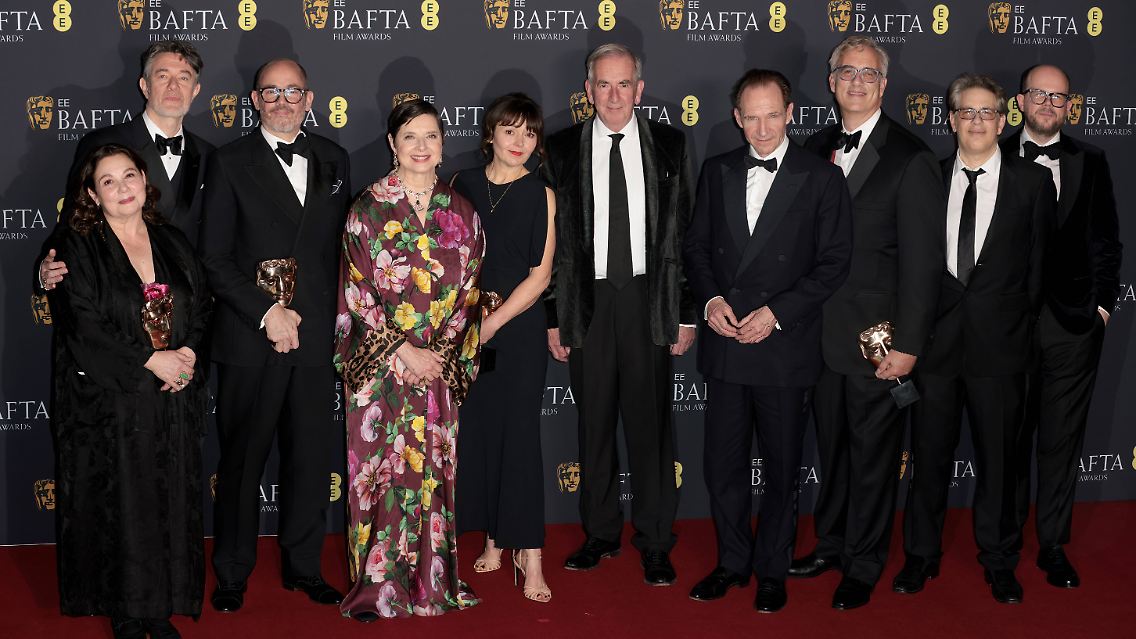 U.a. Isabella Rossellini, Ralph Fiennes und Edward Berger im Press Room.
