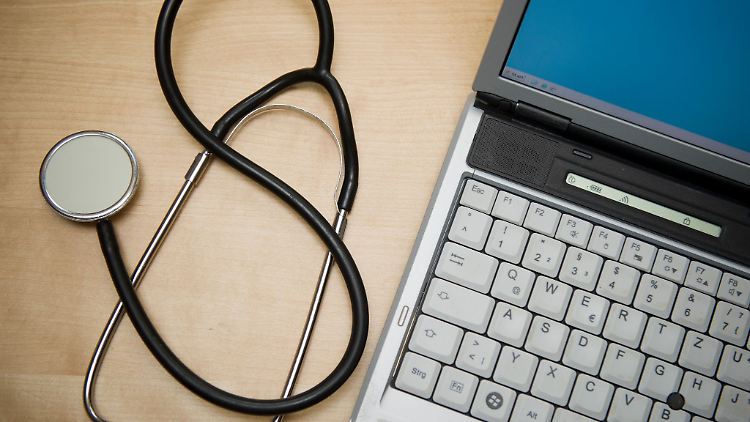 Mit der ePA sollen Ärzte ein besseres Gesamtbild ihrer Patienten bekommen, und Geld soll sie auch sparen. 