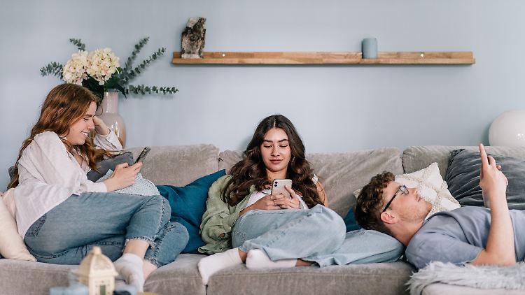 Ständig am Handy und keine Lust auf Leistung? Die Generation Z ist fleißiger als ihr Ruf.