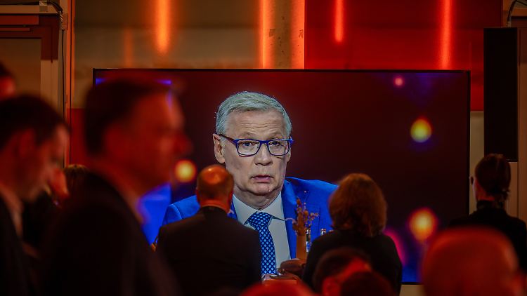Günther Jauch wusste die Kanzlerkandidaten beim Quadrell zu überraschen - zum Missfallen des Beamtenbunds.