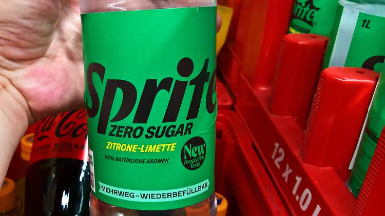 Der Jugendliche hat seine Sprite in eine Partydroge verwandelt.