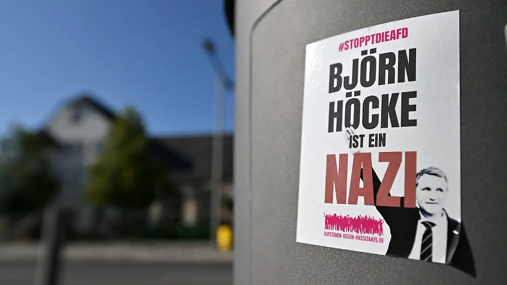 02793c43ccbe56252f166fc0bb84a56b