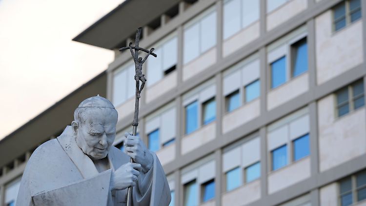 Papst Johannes Paul wurde oft im Gemelli-Krankenhaus behandelt.
