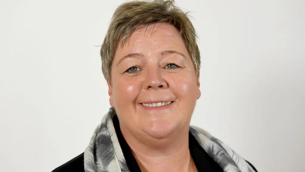 Sozialpolitikerin-Birte-Pauls-steht-im-Landeshaus-von-Kiel