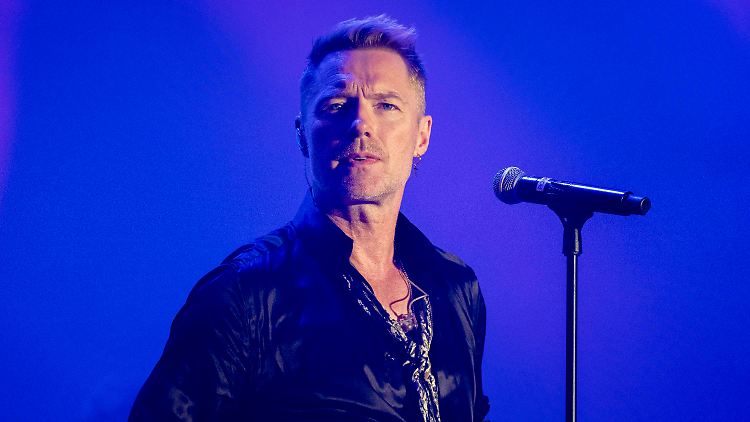 Ronan Keating tritt trotz Trauer um seinen Bruder inzwischen wieder auf.