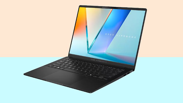 Flach, leicht, schick und leistungsstark: Das Asus Vivobook S 14 OLED gibt es günstig bei Notebooksbilliger.de.