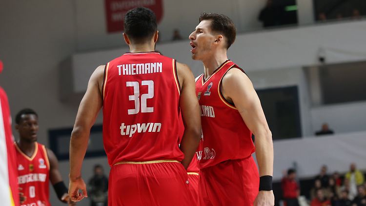 Erkennbar zufrieden: David Krämer und Johannes Thiemann