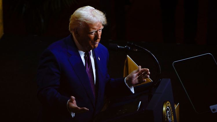 US-Präsident Donald Trump hatte seine Rhetorik gegenüber der Ukraine zuletzt deutlich verschärft und sich Russlands Präsidenten Wladimir Putin angenähert.