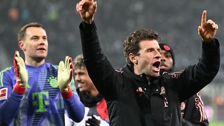 Vorfreude auf einen Fußballkracher: Thomas Müller und der FC Bayern treffen auf Bayer Leverkusen.