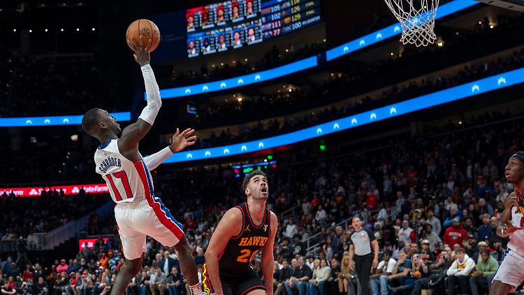 Läuft prächtig derzeit für Dennis Schröder und seine Detroit Pistons.