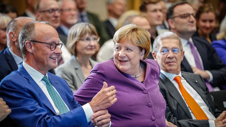Merz war bei den Feierlichkeiten zum 70. Geburtstag der Kanzlerin anwesend.