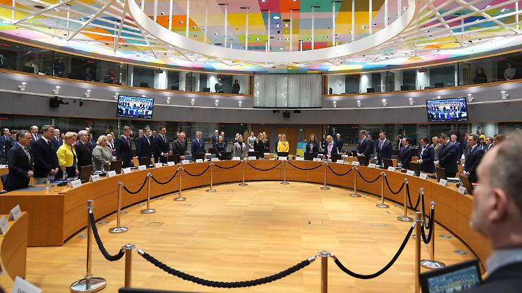 Verschlechtert sich das politische Klima in Syrien, könnten die EU-Sanktionen automatisch wieder eingesetzt werden.