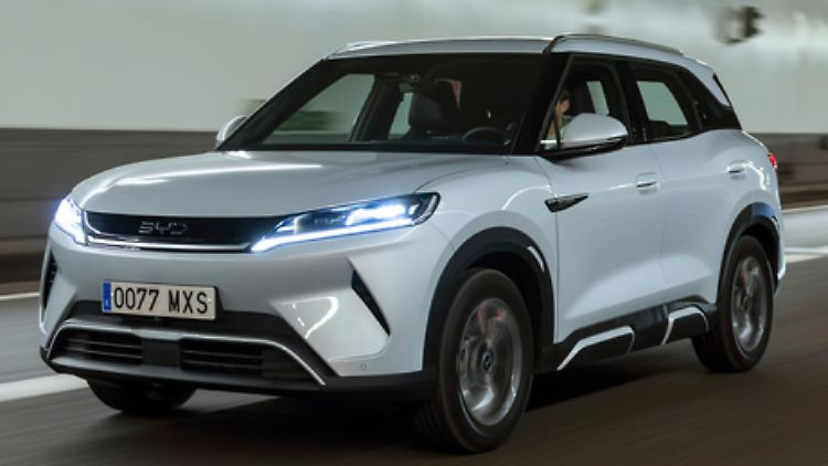 Verspieltes Autodesign made in China? Wenn es das noch gibt, dann nicht bei diesem hier - der BYD Atto 2 gefällt mit klarer Formensprache.