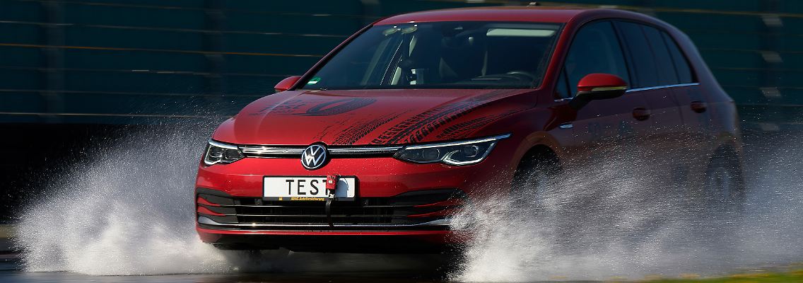 adac-ev_tests_sommerreifentest-download-8.jpg