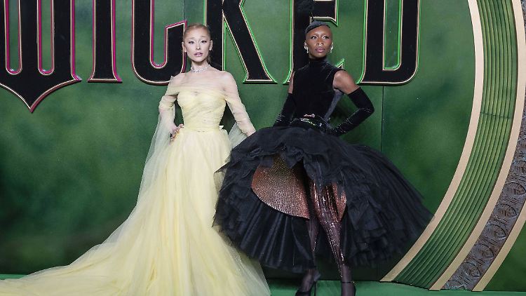 Die "Wicked"-Stars Ariana Grande (l.) und Cynthia Erivo sollen bei den Oscars auftreten.