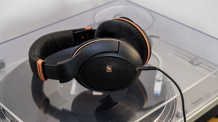 Der Sennheiser HD 505 ist dazu da, in Ruhe Musik zu genießen.