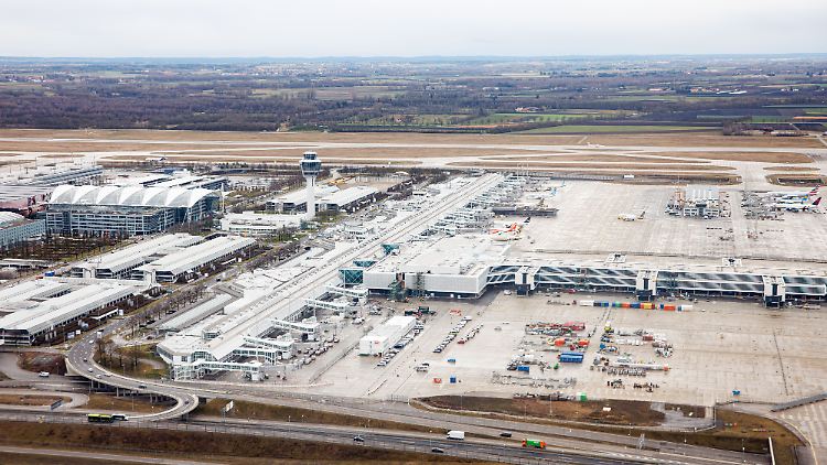 48 Stunden werden Beschäftigte des öffentlichen Dienstes sowie Mitarbeiter der Bodenverkehrsdienste am Flughafen München die Arbeit niederlegen.