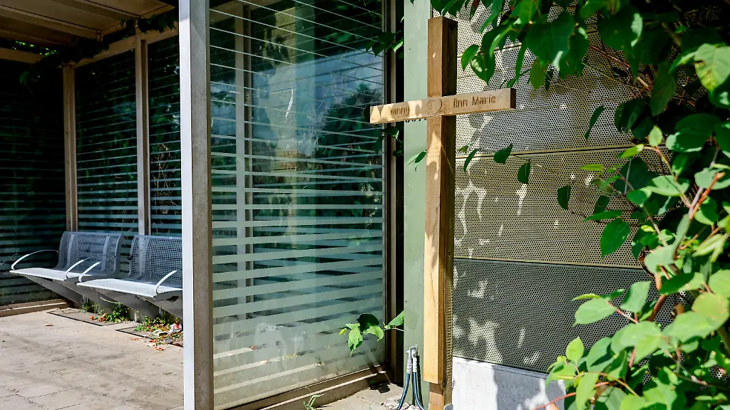 ba329188b190aab0d2eafc62e8a9f035