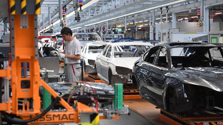 Audi will an verschiedenen Stellen sparen. 
