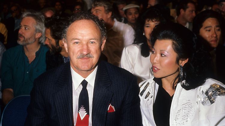 Gene Hackman und seine Frau Betsy Arakawa lebten mit ihren drei Hunden ein sehr zurückgezogenes Leben.